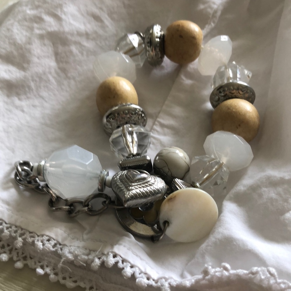 Woman bracelet
